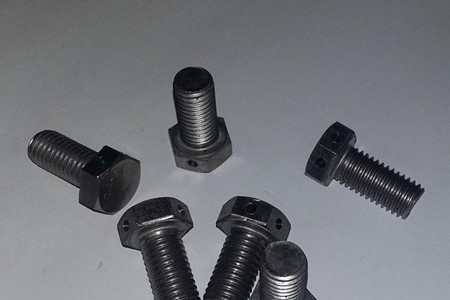 高強(qiáng)度鍍鋅螺栓和普通螺栓有什么區(qū)別?