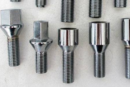 汽車螺栓擰不下來咋辦？應(yīng)對(duì)方法有多種！